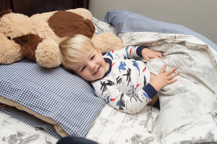 house of harper shares tips to transition from the baby bed to a twin bed.
