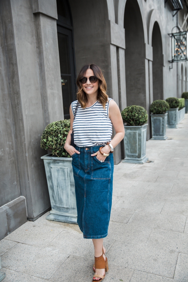 how to style a denim skirt