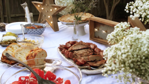 The Southern Life shares tips on how to host a southern, chic outdoor bbq.