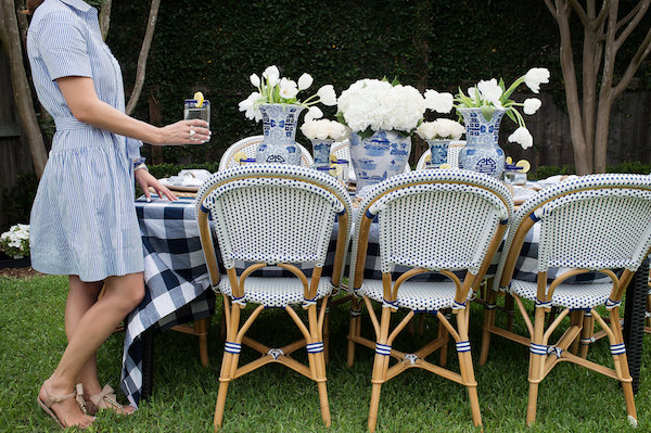 how to: stylish outdoor table set up for brunch