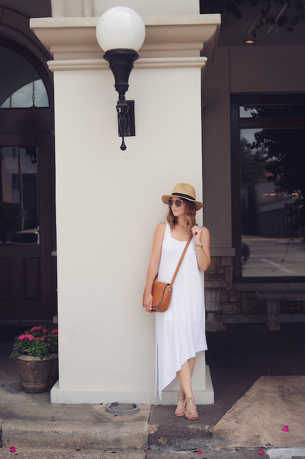 how to style a white t-shirt dress