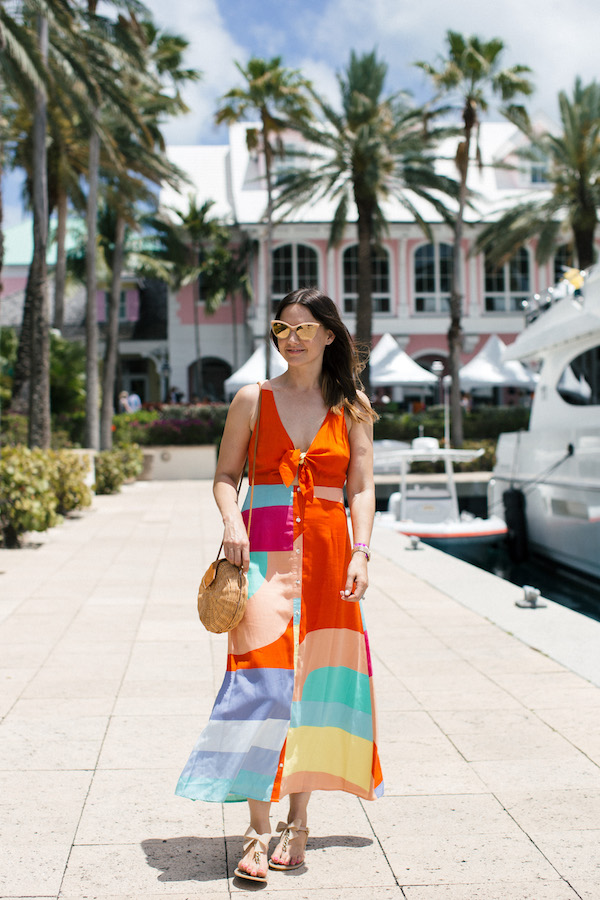 Caroline styles a Mara Hoffman tie front dress for vacation << HOUSE of HARPER