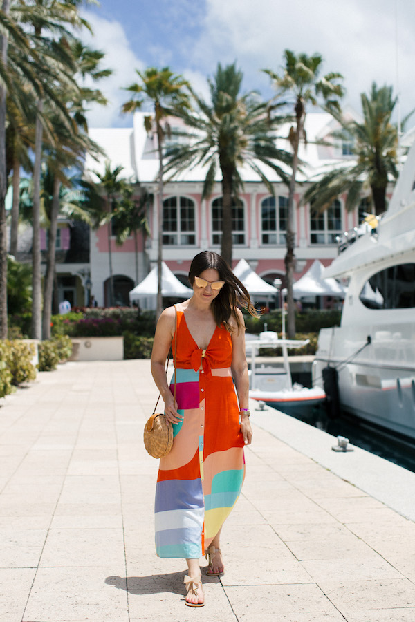 Caroline styles a Mara Hoffman tie front dress for vacation << HOUSE of HARPER