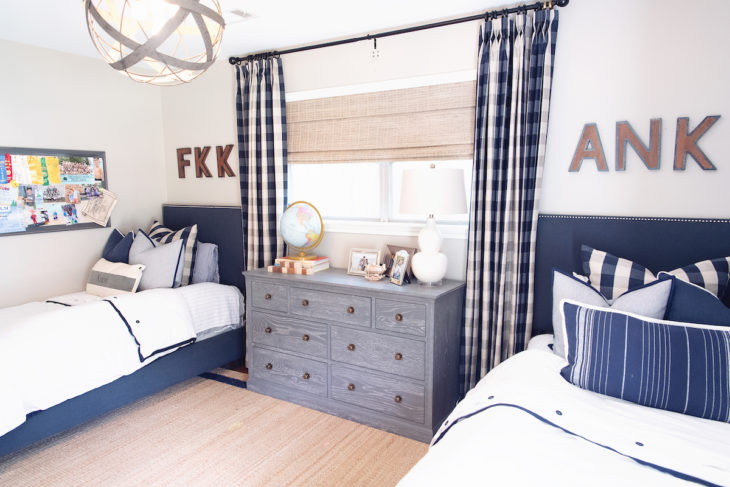 To a peek inside the home of Caroline of House of Harper. Caroline shares an update to her boys bedroom