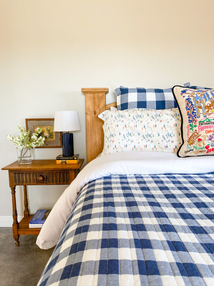 Harper Hill Country: Guest Bedroom + Bathrooms