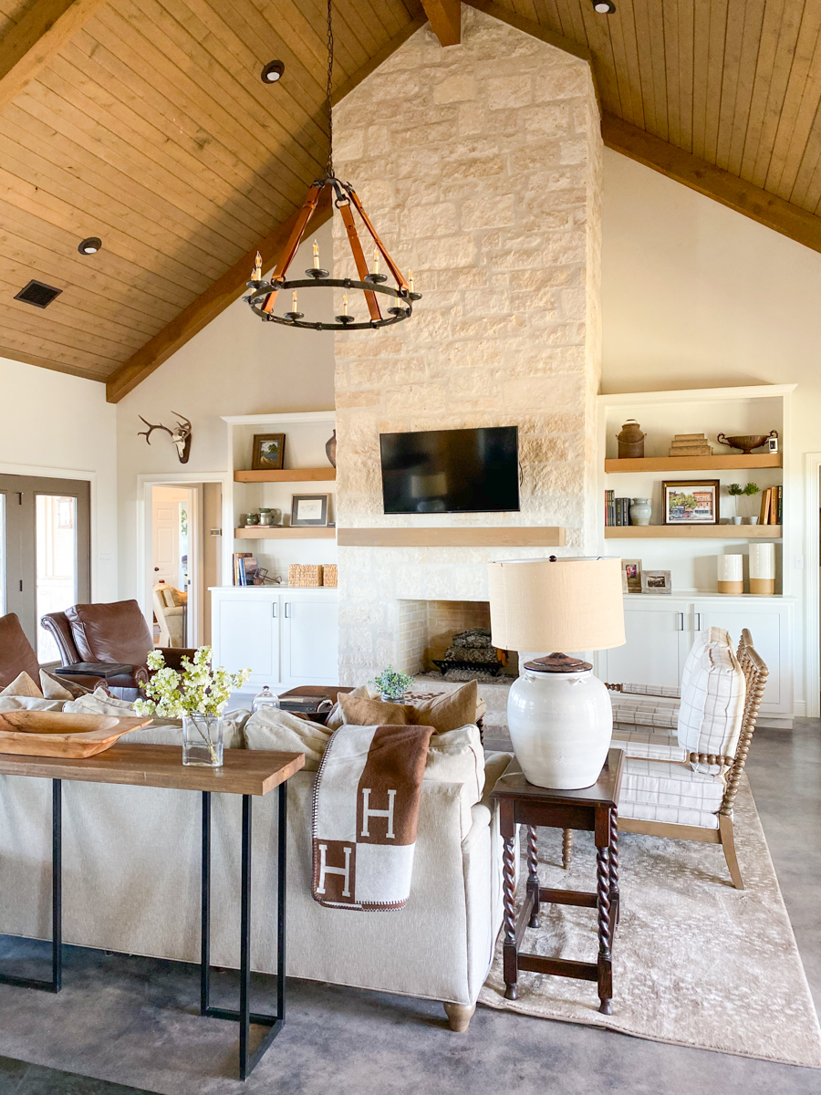 Harper Hill Country Living Room with Bassett Furniture HOUSE of